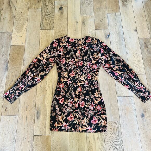 Runway The Label Mini Dress Small Black Floral Long Sleeve V Neck RNWY Aysa Club - Picture 9 of 16